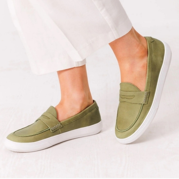 Portland Leather Shoes - Portland Leather Goods Green Boardwalk Penny Loafer Size 7